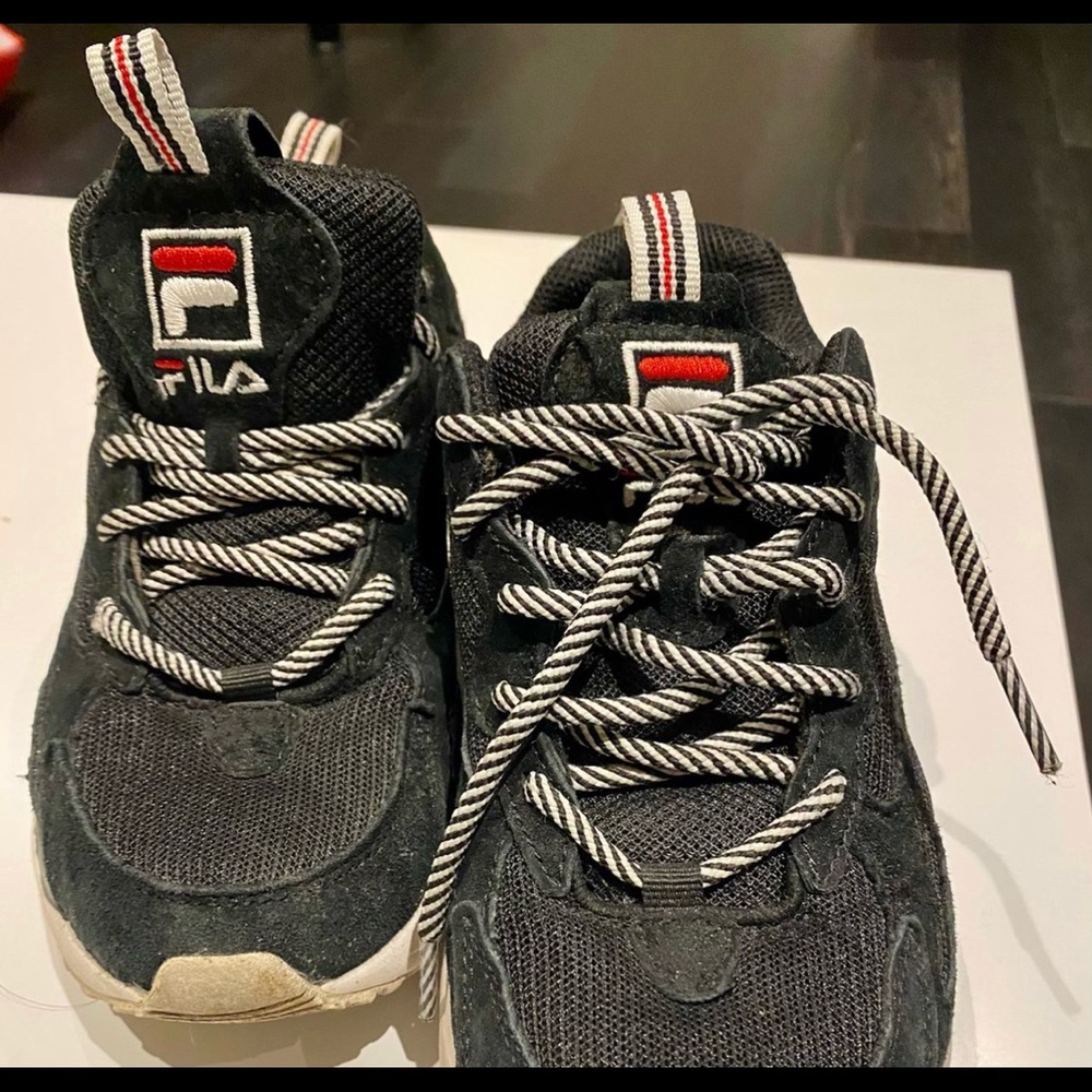 Fila Running Shoes - Picture 2 of 2